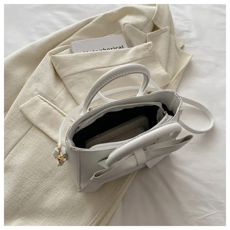 White Bow Shoulder Bag for Women 2024 — feature 39