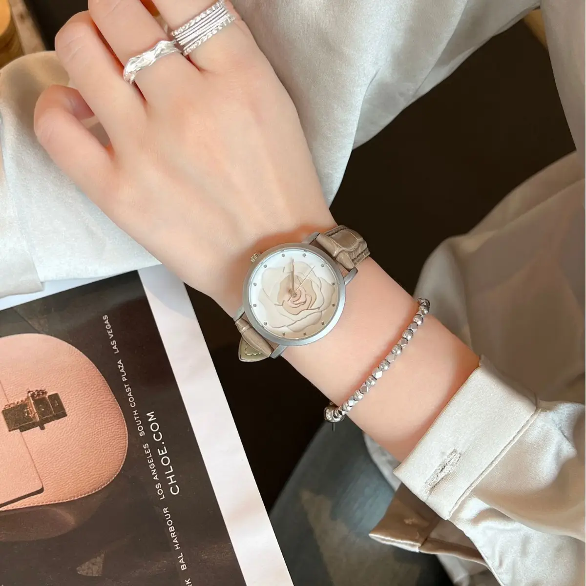 Women's Alloy Watch with Pistil Dial White Beige Strap