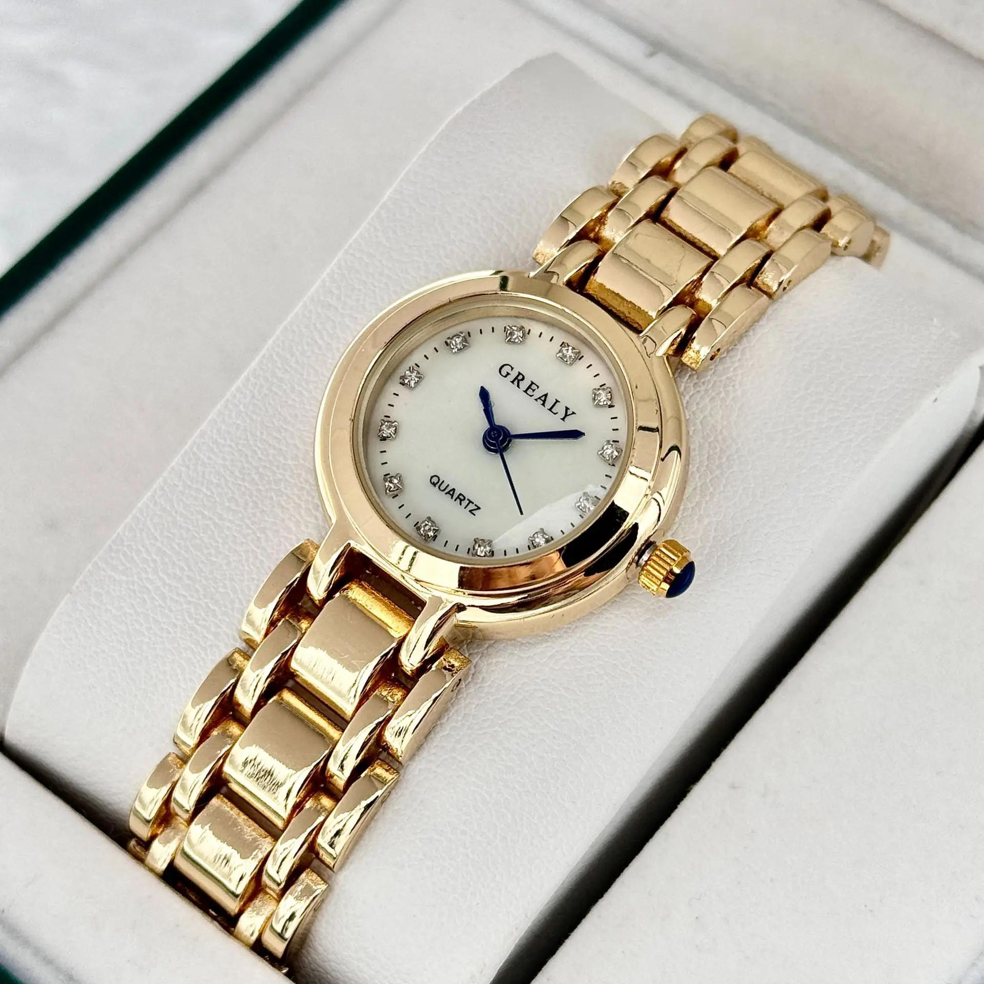 Gold Gold Plated Women's Quartz Watch with Diamond Dial — feature 3