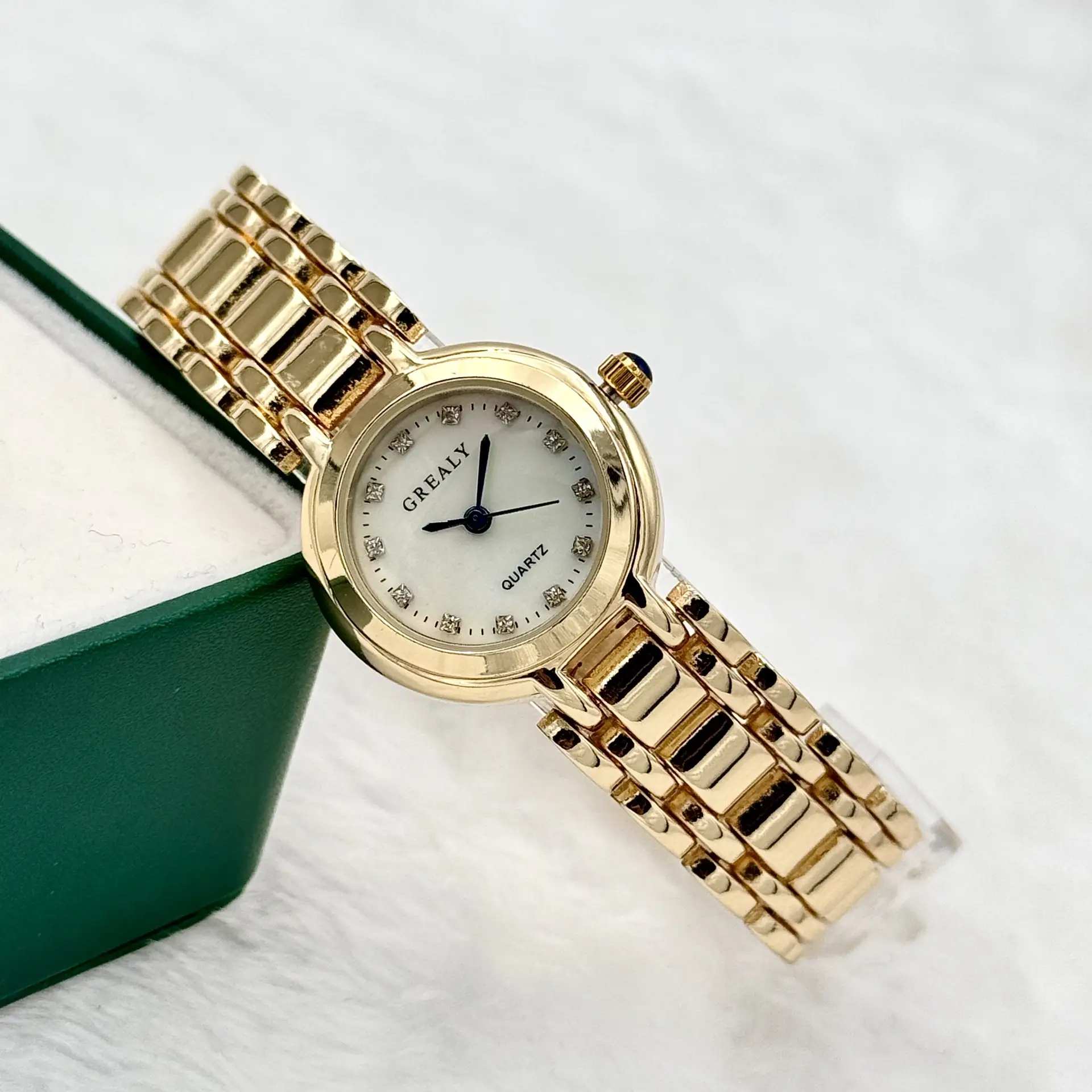 Gold Gold Plated Women's Quartz Watch with Diamond Dial — feature 5