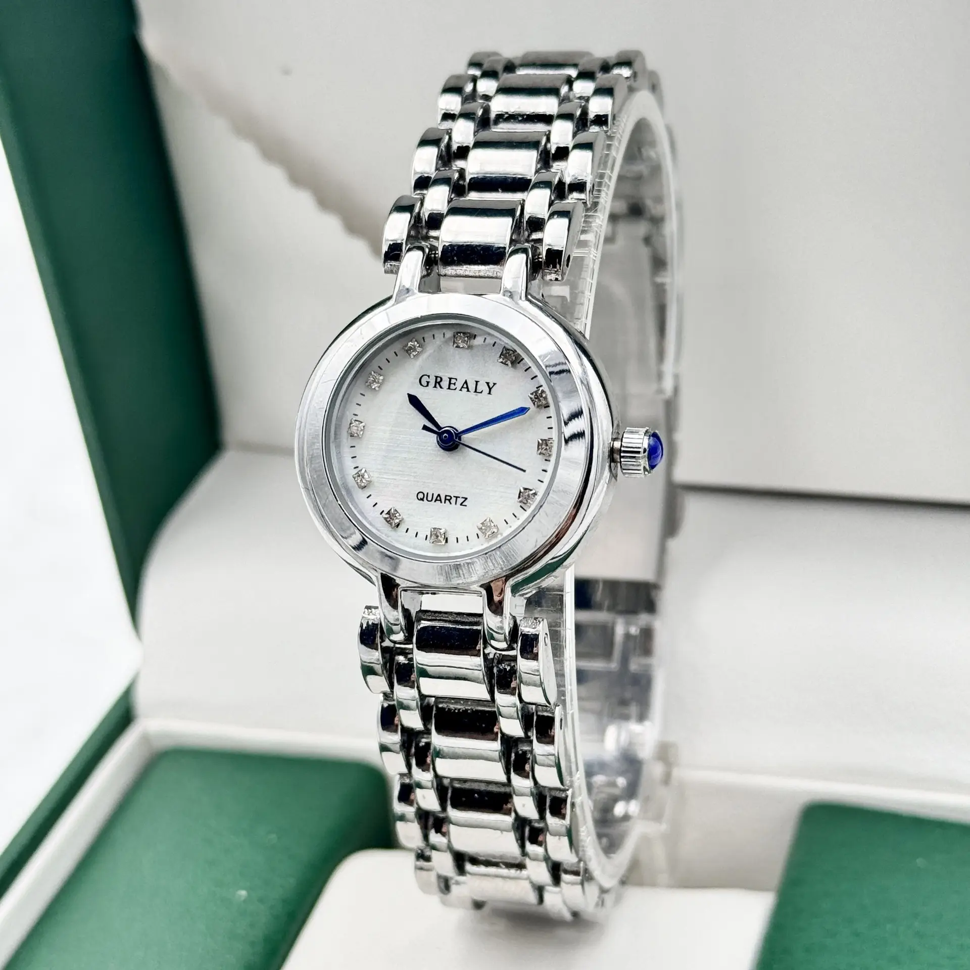 Gold Gold Plated Women's Quartz Watch with Diamond Dial — feature 8