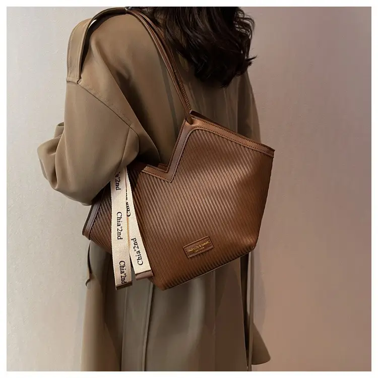 2024 New French Style Women's Brown Vertical Pattern Tote Bag — feature 10