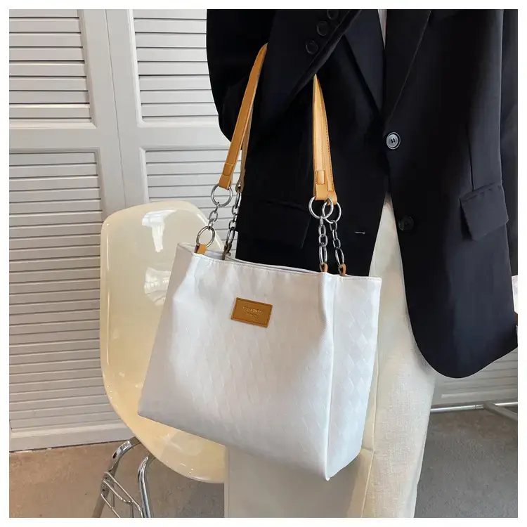 Women's Large Capacity Shoulder Tote Bag Cream 2024 — feature 16