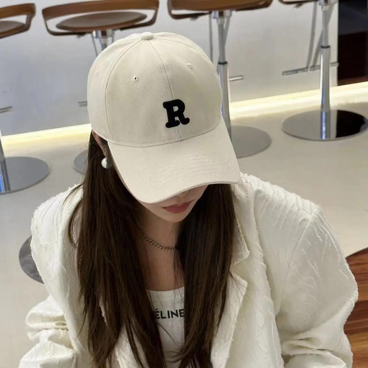 Women R-Letter Baseball Cap Spring Summer Korean Style - Image 2