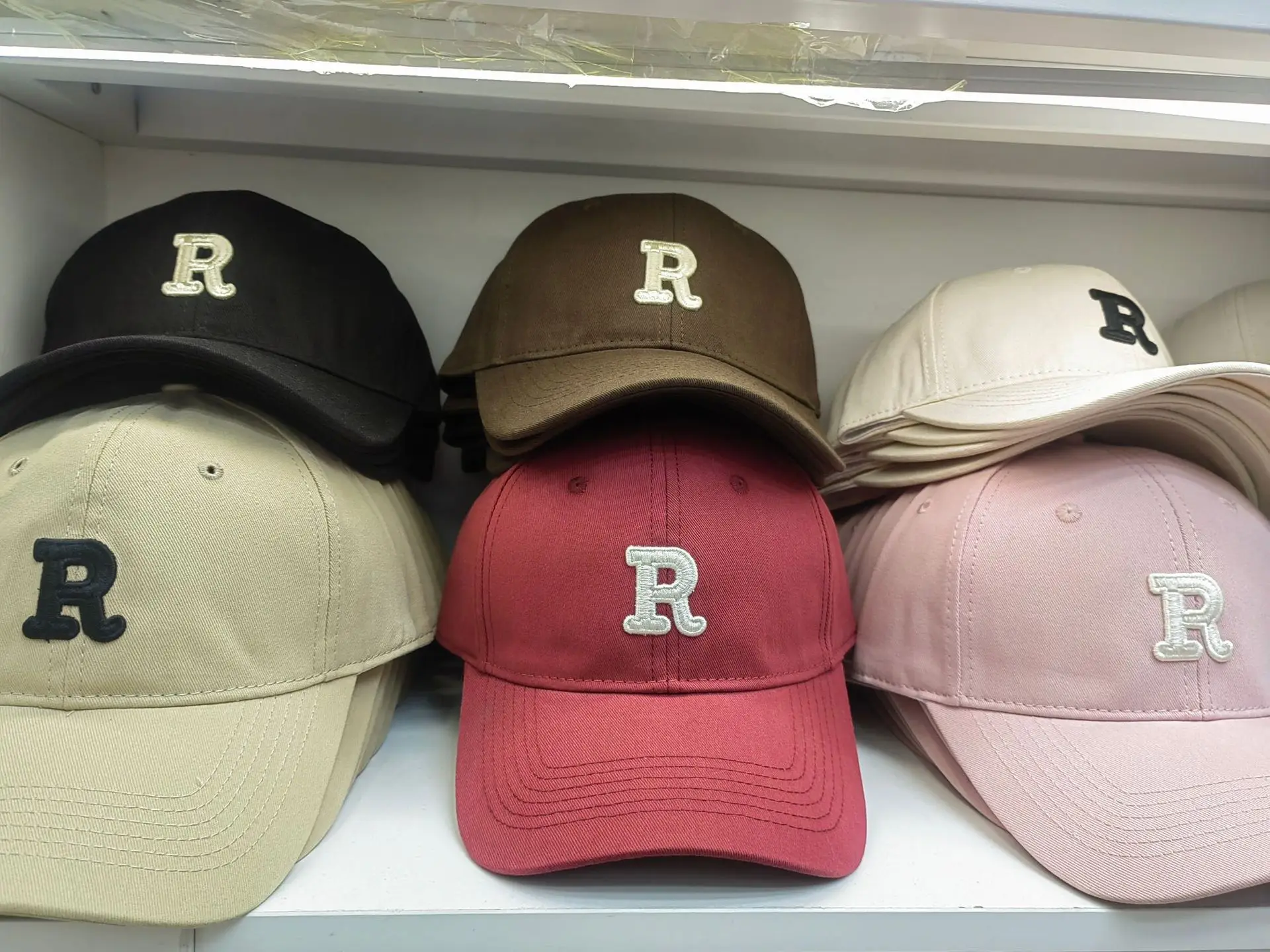 Women R-Letter Baseball Cap Spring Summer Korean Style — feature 34