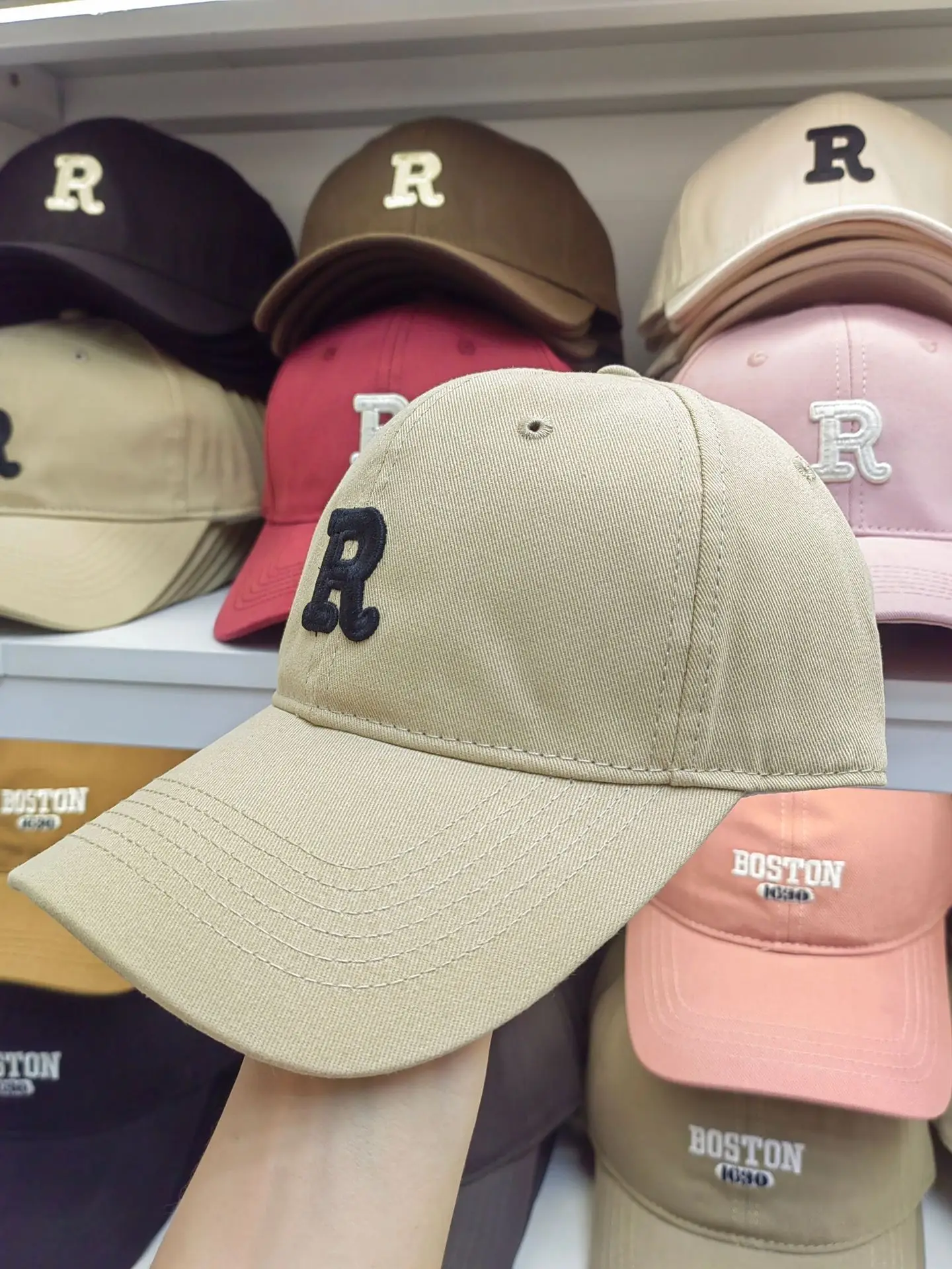 Women R-Letter Baseball Cap Spring Summer Korean Style - Image 7