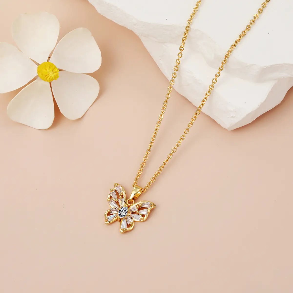 Butterfly Zircon Pendant Necklace Gold Rose Gold — feature 5