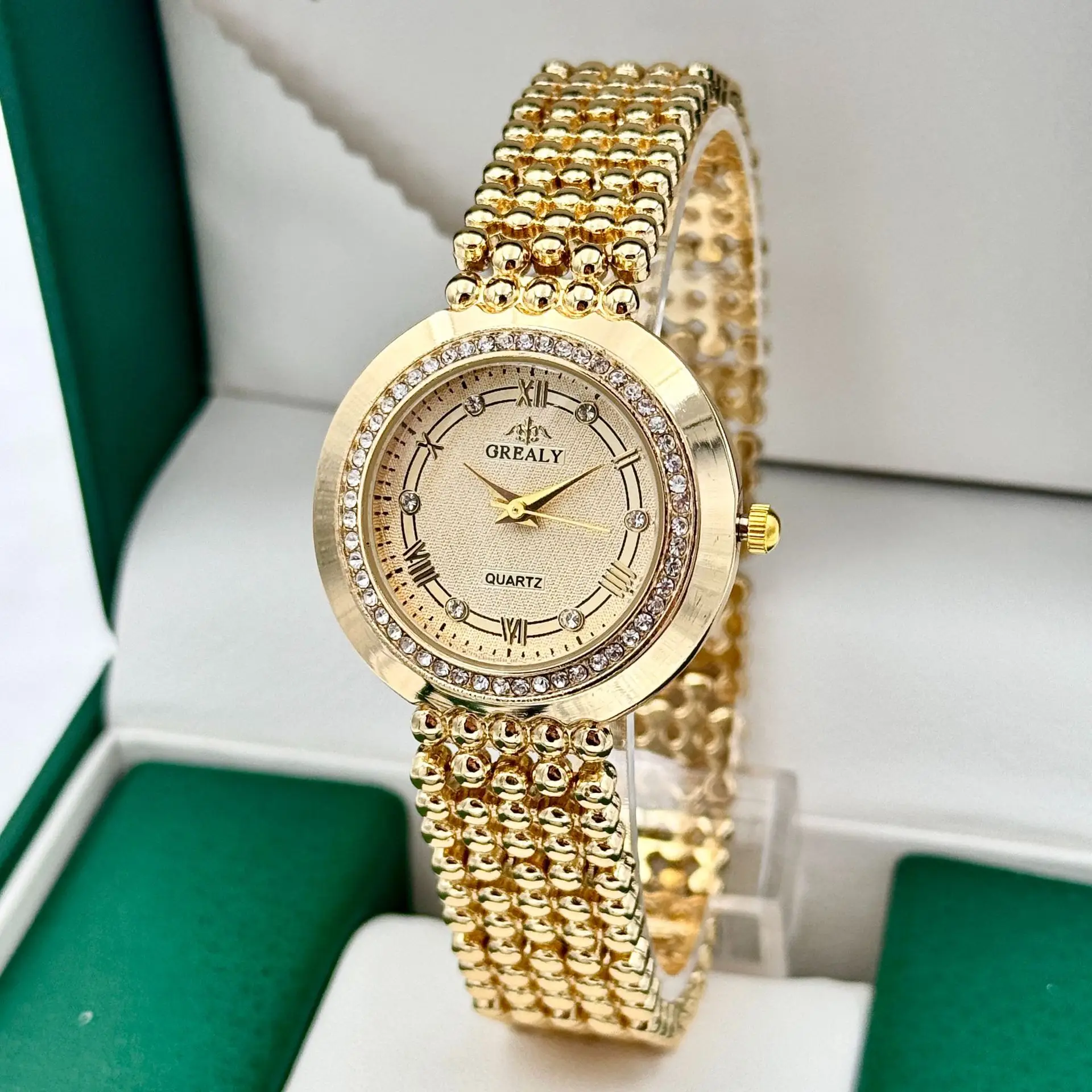 Grealy Export Diamond Watch for Ladies Quartz Bracelet — feature 7