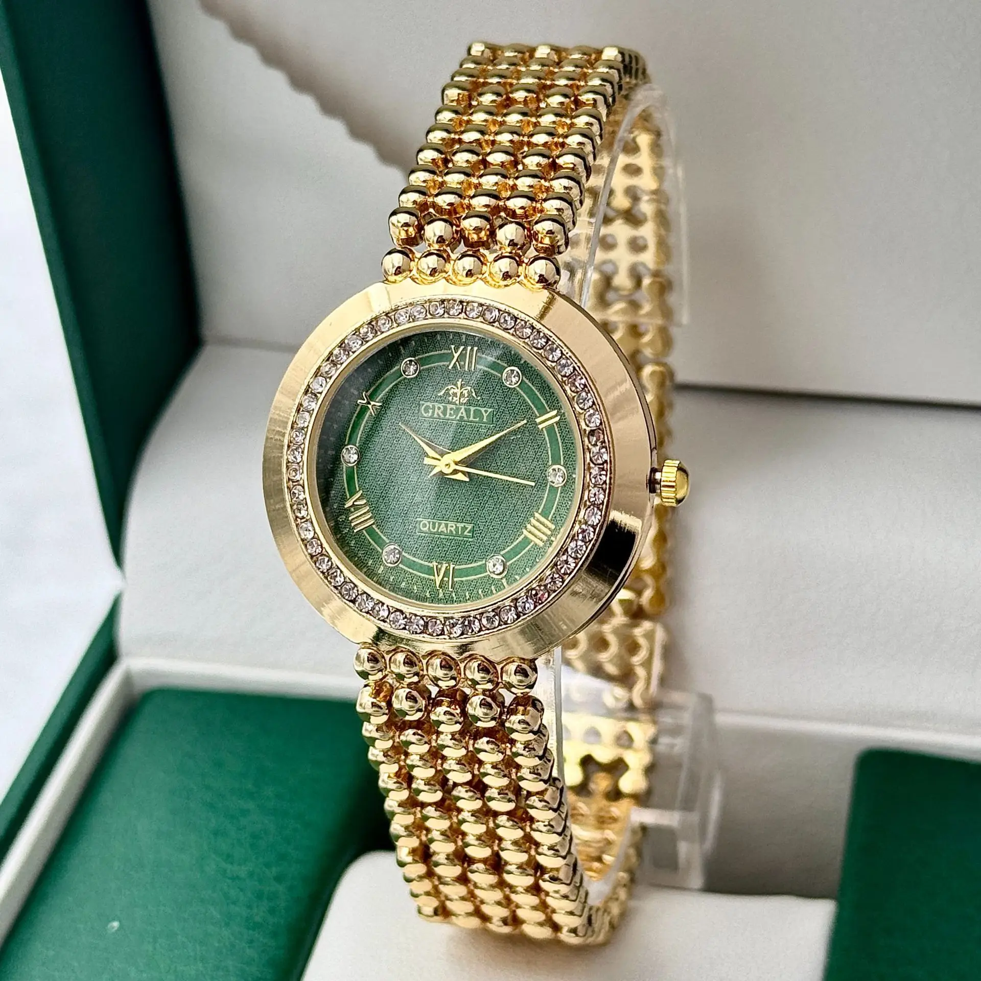 Grealy Export Diamond Watch for Ladies Quartz Bracelet — feature 9