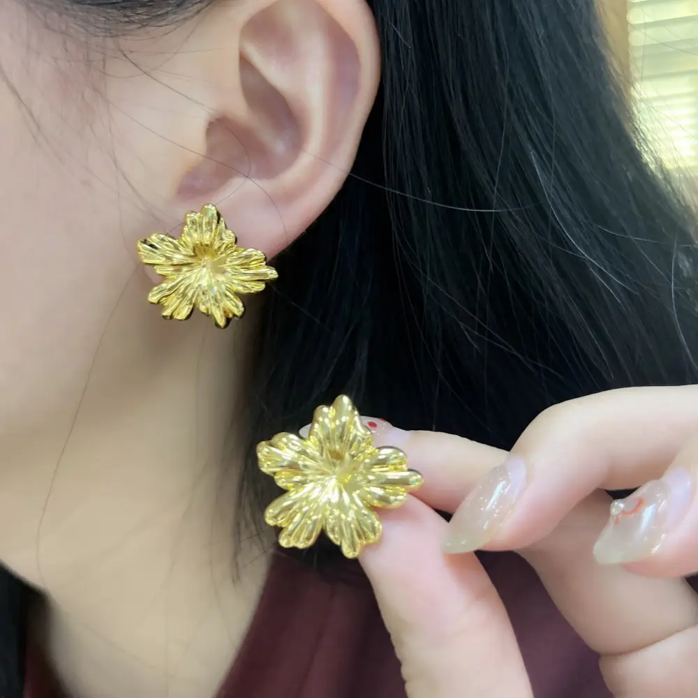 Titanium Flower Earrings for Women High Quality Silver - Image 4