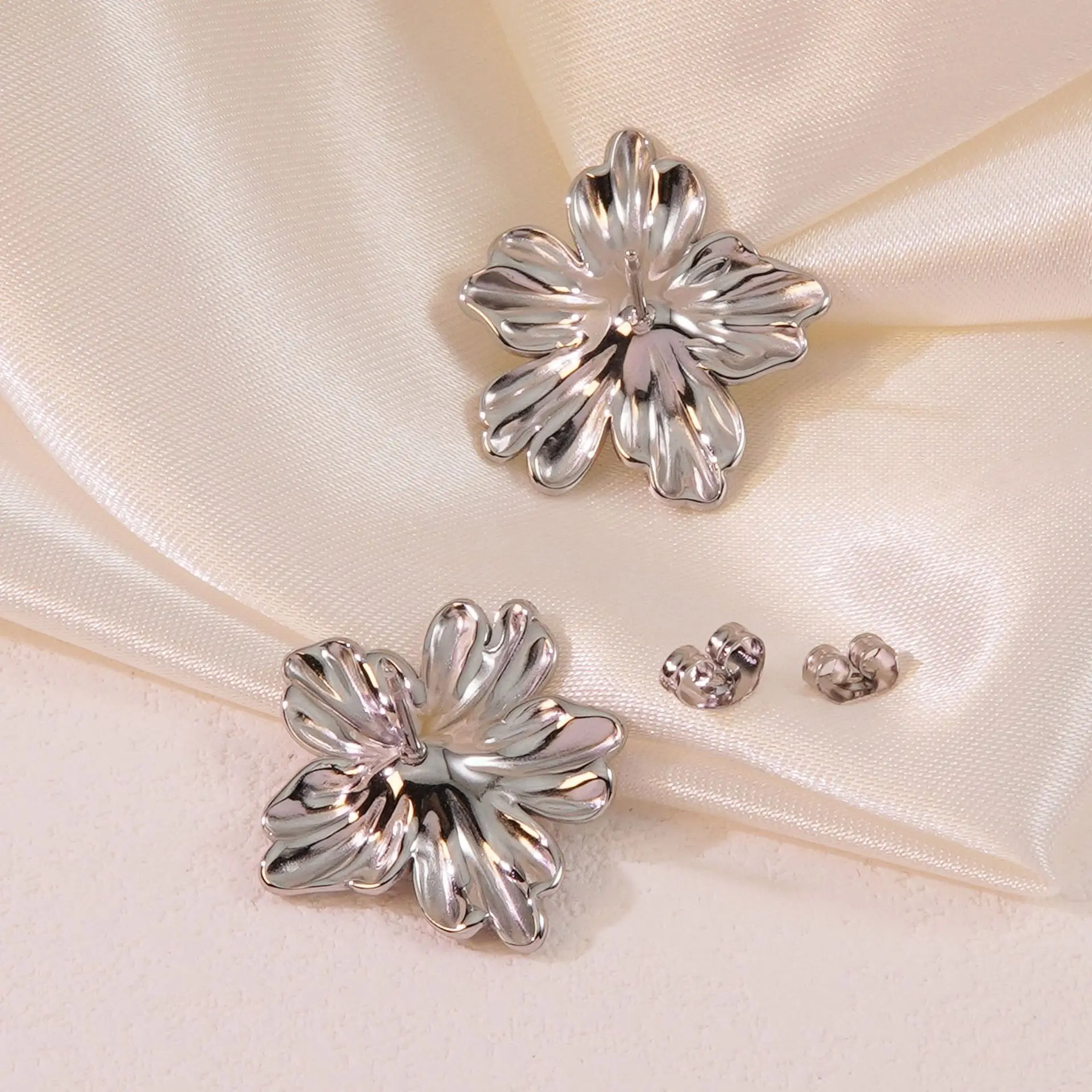 Titanium Flower Earrings for Women High Quality Silver — feature 13