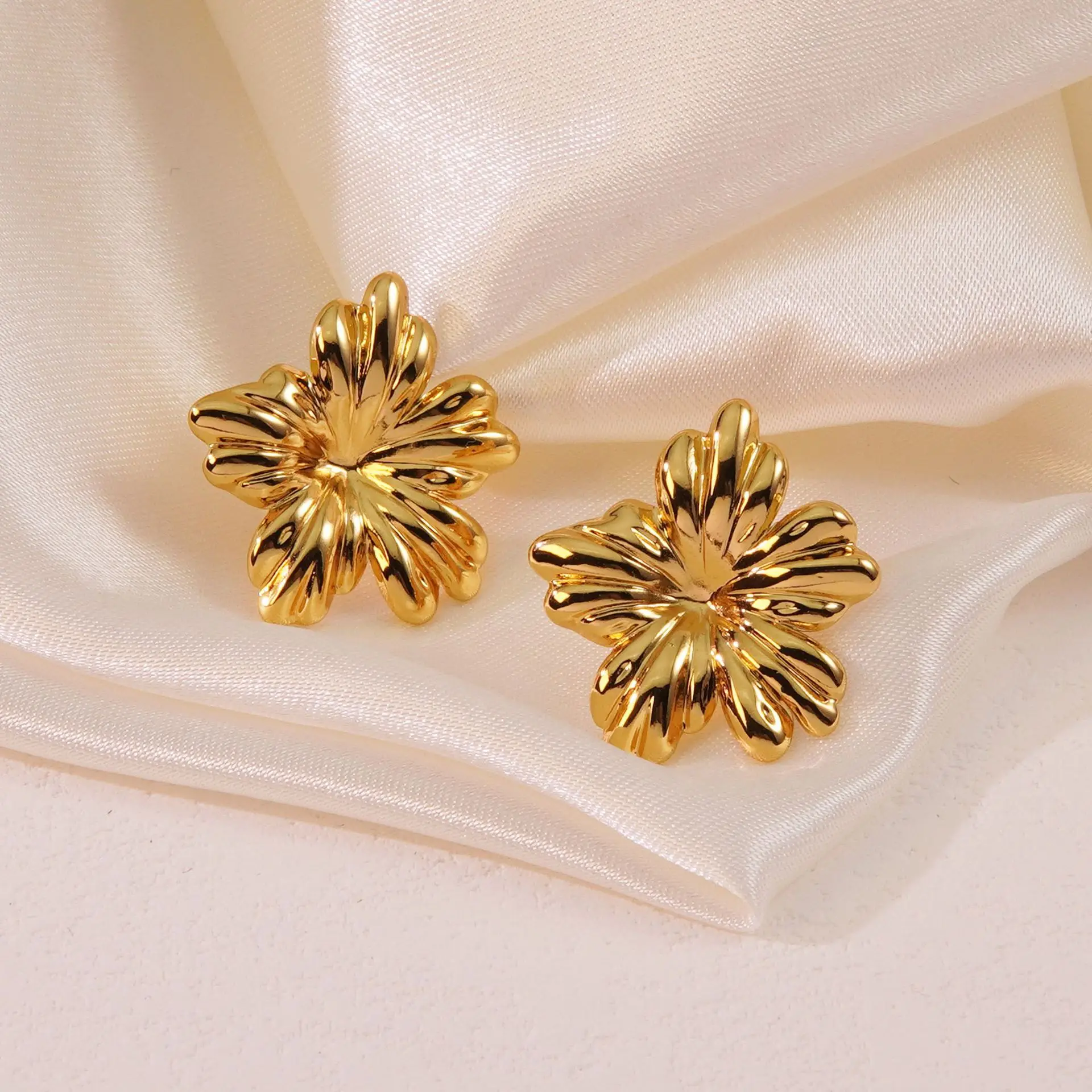 Titanium Flower Earrings for Women High Quality Silver