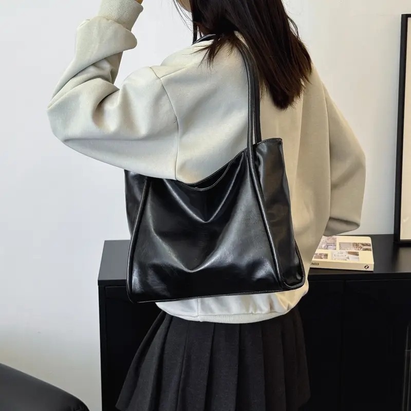 Women's Black Leather Shoulder Bag Large Capacity 2024 - Image 6