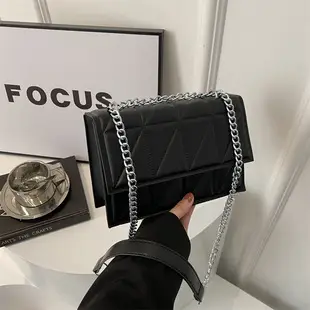 Black Croc Leather Crossbody Bag for Women 2023 — feature 2