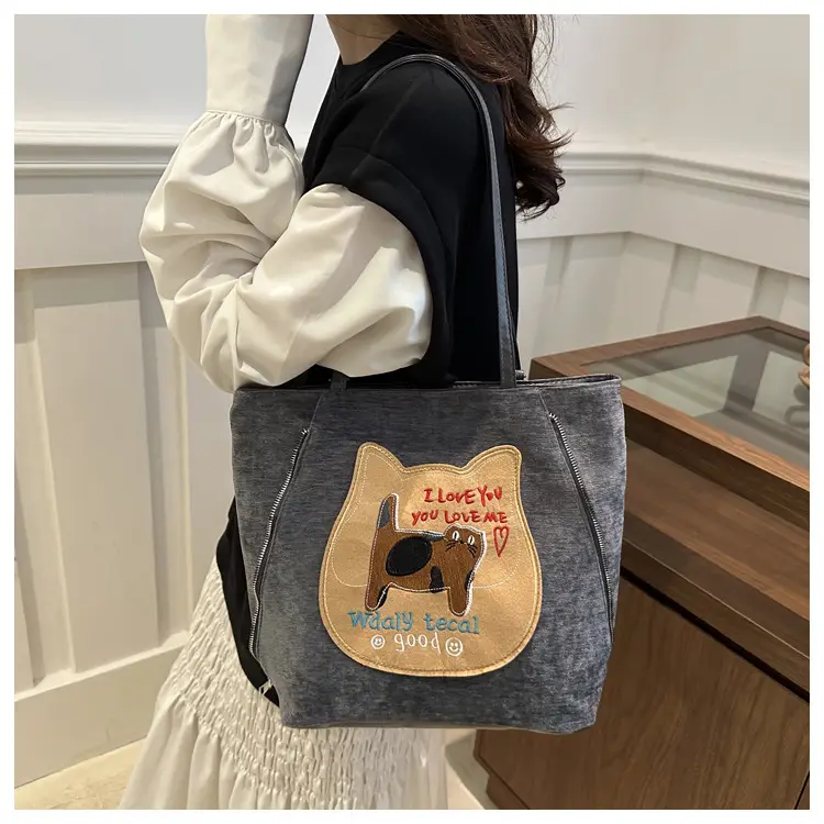 Cute Girl Large Capacity Shoulder Bag for Women 2025 — feature 18