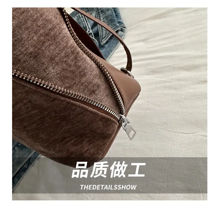 Cute Girl Large Capacity Shoulder Bag for Women 2025 — feature 4