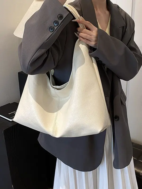 Large Capacity Women's White Textured Shoulder Bag - Image 7