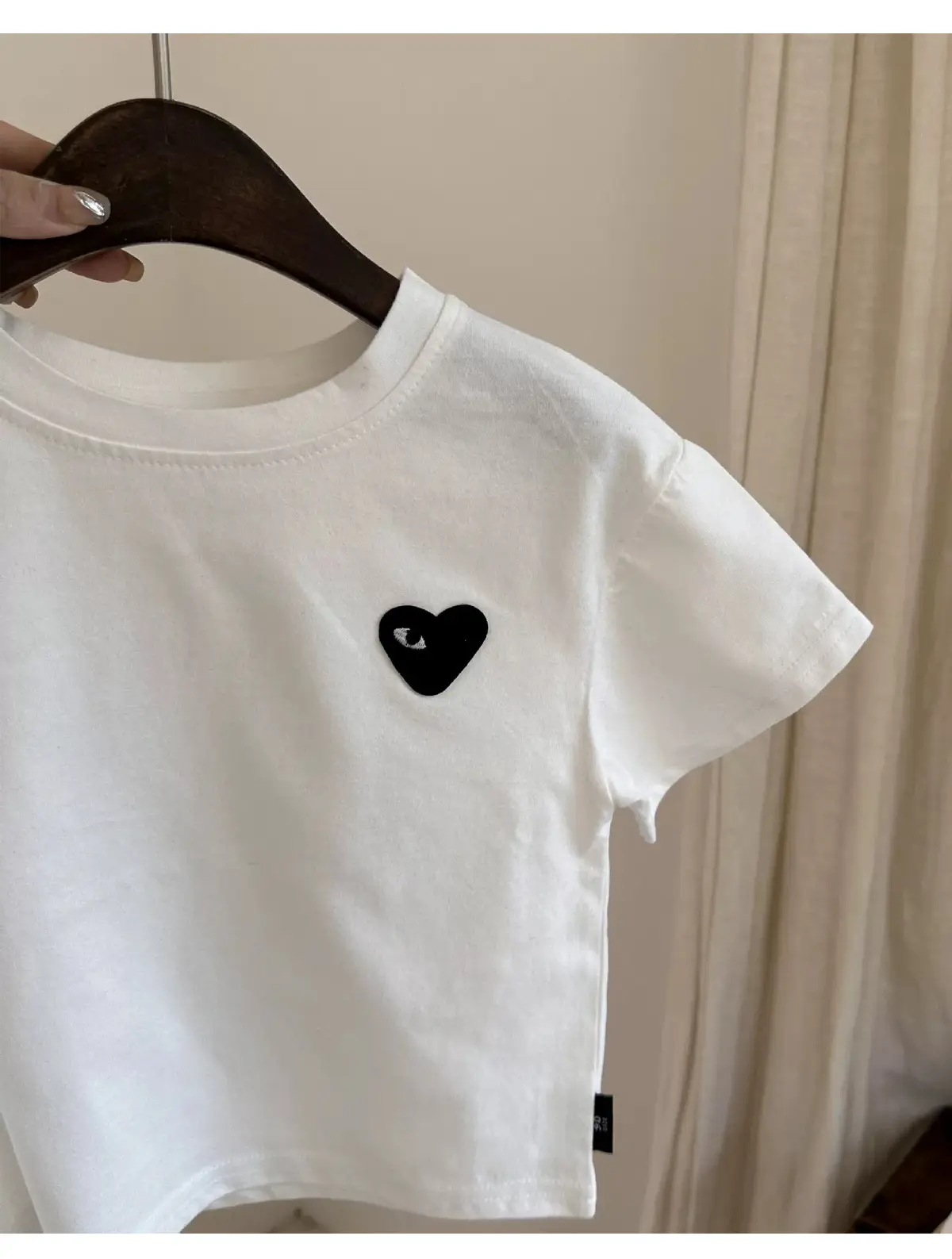 Kids Red Heart Short Sleeve T-Shirt Black Cotton — feature 11