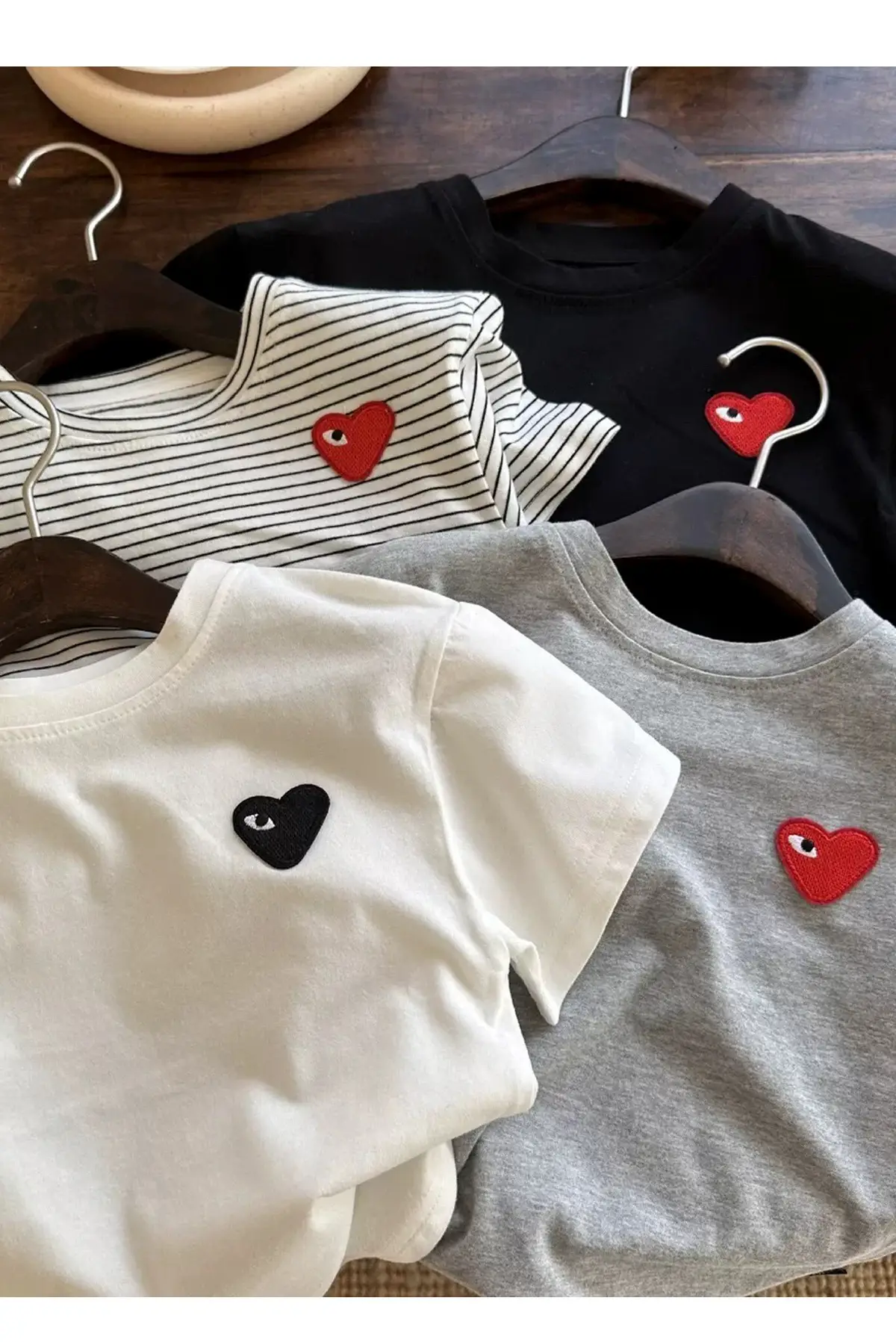 Kids Red Heart Short Sleeve T-Shirt Black Cotton — feature 5