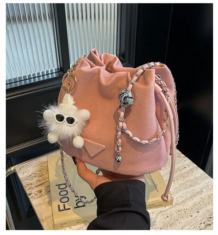 Women's Blue Chain Shoulder Bag with Flower Decor — feature 1
