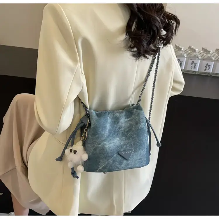 Women's Blue Chain Shoulder Bag with Flower Decor — feature 18