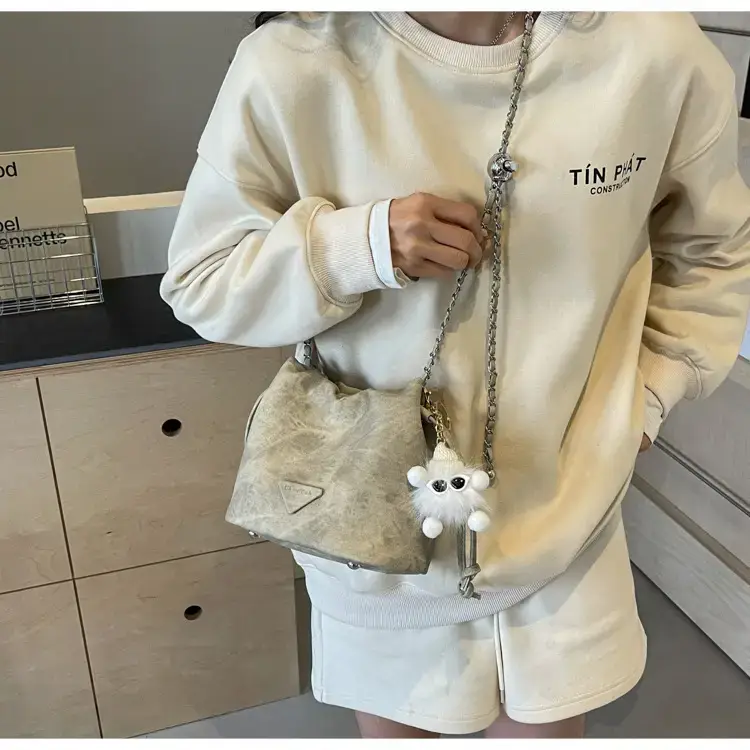 Women's Blue Chain Shoulder Bag with Flower Decor — feature 35