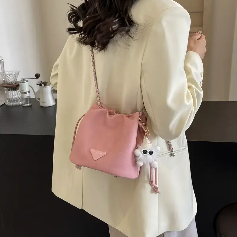 Women's Blue Chain Shoulder Bag with Flower Decor - Image 2
