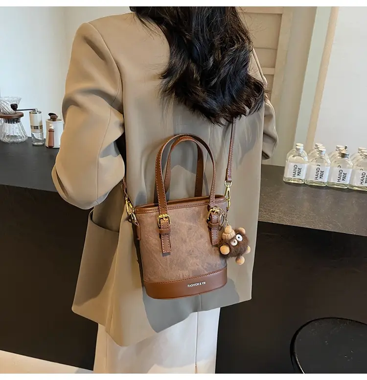 Women's Cross-Brand Canvas Shoulder Bag Brown Gold — feature 19
