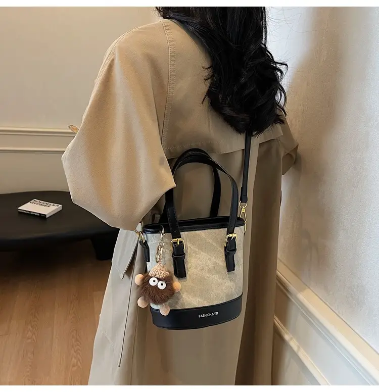 Women's Cross-Brand Canvas Shoulder Bag Brown Gold — feature 23