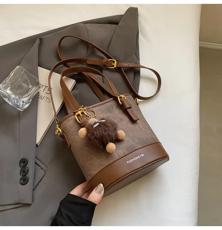 Women's Cross-Brand Canvas Shoulder Bag Brown Gold — feature 35
