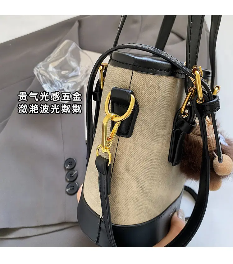 Women's Cross-Brand Canvas Shoulder Bag Brown Gold — feature 6
