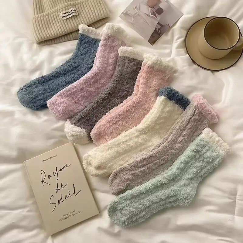 [a generation of hair] coral fleece thick socks children's winter home plush padded moon socks autumn and winter sleep socks — feature 4