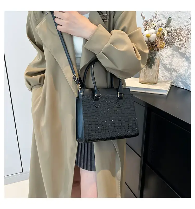 Black Croc Leather Handbag for Women Large Capacity — feature 23