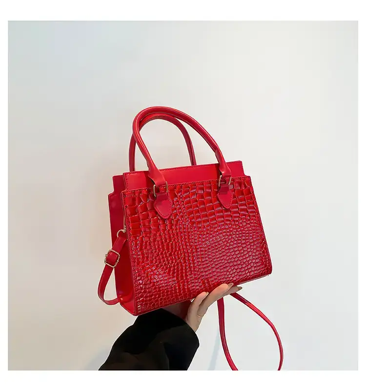 Black Croc Leather Handbag for Women Large Capacity — feature 29