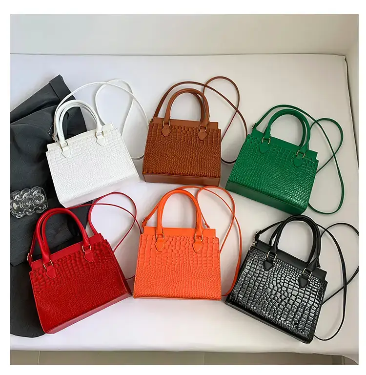 Black Croc Leather Handbag for Women Large Capacity — feature 7