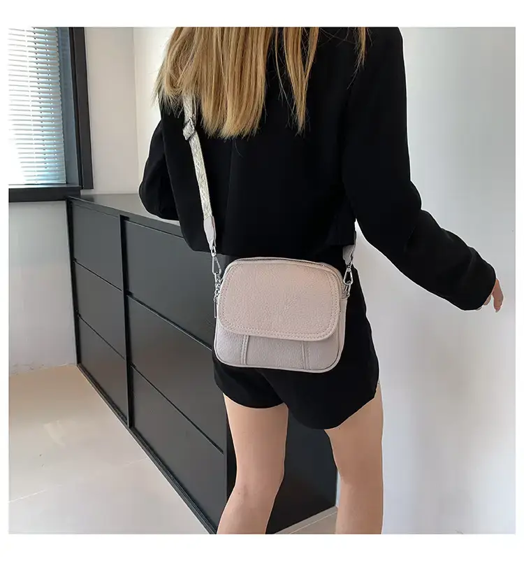 Black Korean Style Crossbody Bag for Women 2024 — feature 20