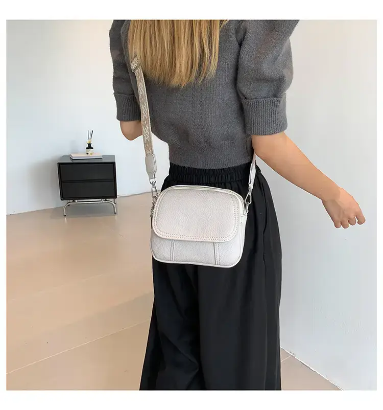 Black Korean Style Crossbody Bag for Women 2024 — feature 30