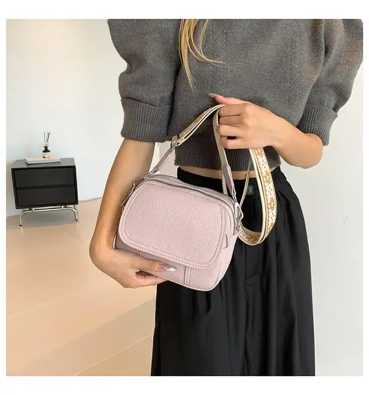 Black Korean Style Crossbody Bag for Women 2024 — feature 31