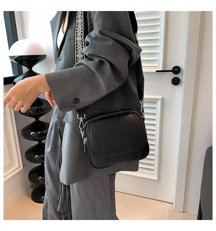 Black Korean Style Crossbody Bag for Women 2024 — feature 36