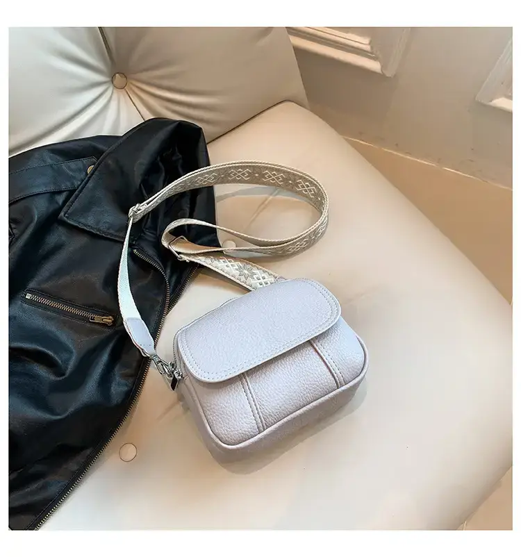 Black Korean Style Crossbody Bag for Women 2024 — feature 43