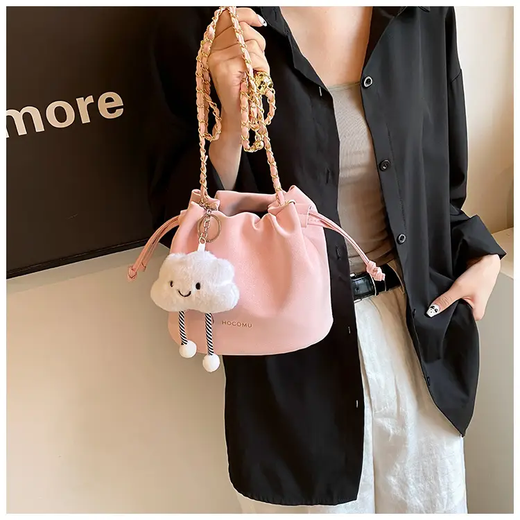 Women Retro Frosted Chain Bucket Bag Cream — feature 14