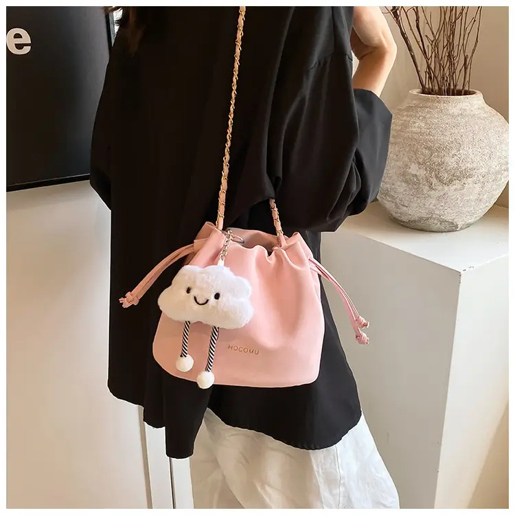 Women Retro Frosted Chain Bucket Bag Cream — feature 16