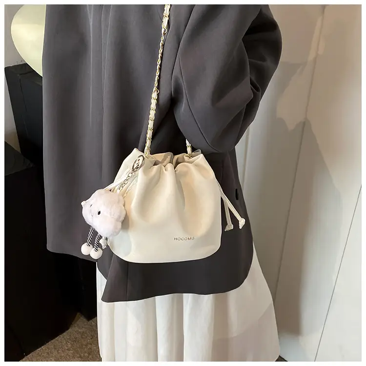 Women Retro Frosted Chain Bucket Bag Cream — feature 33