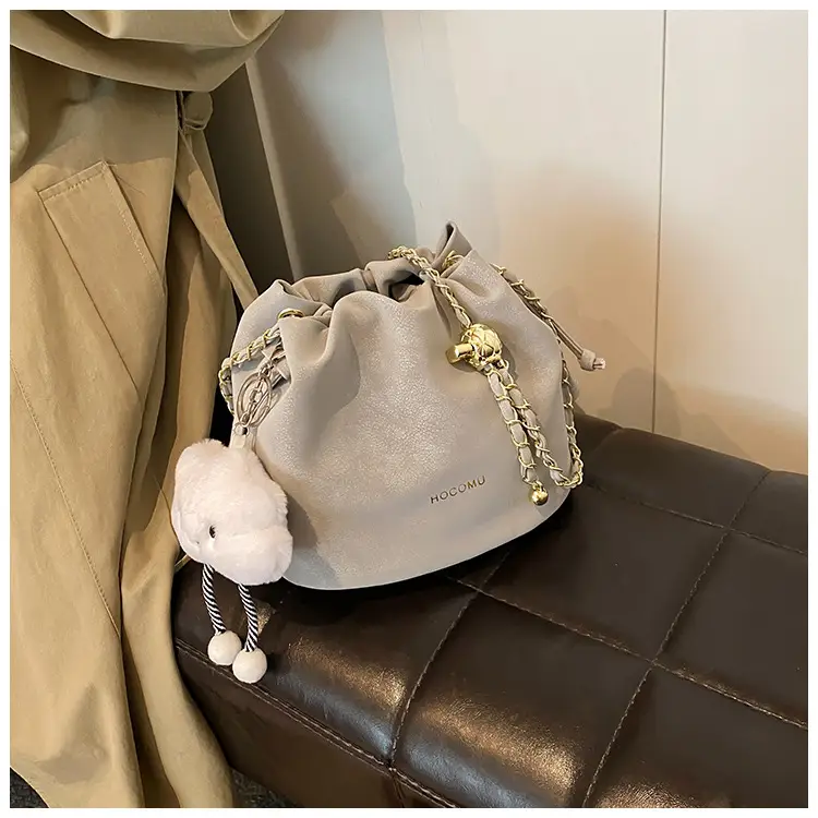 Women Retro Frosted Chain Bucket Bag Cream — feature 35