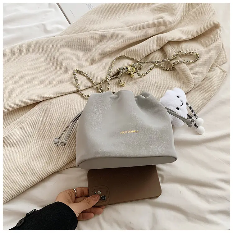 Women Retro Frosted Chain Bucket Bag Cream — feature 42