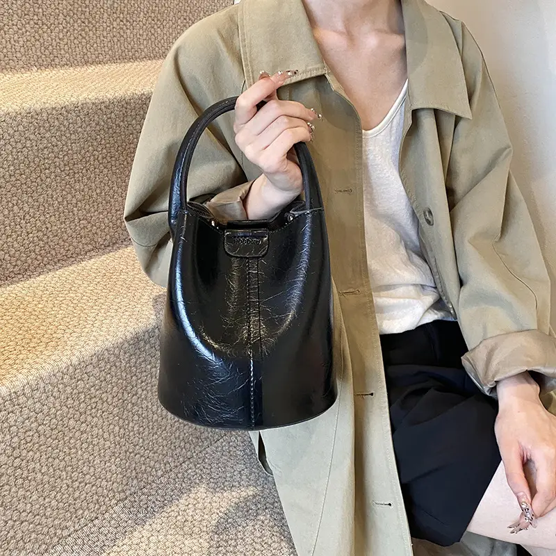 Women's Silver Crossbody Bag 2025 Fashion - Image 8