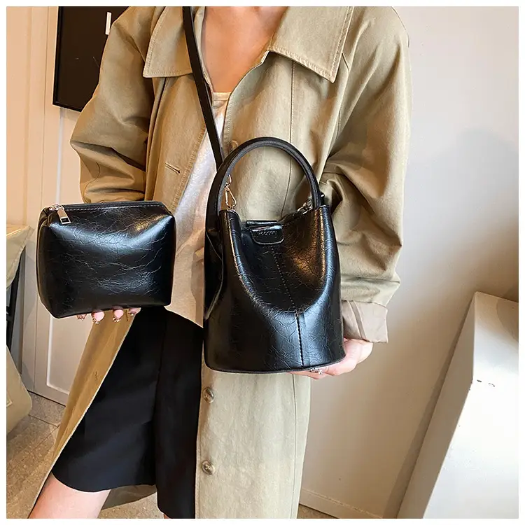 Women's Silver Crossbody Bag 2025 Fashion — feature 17