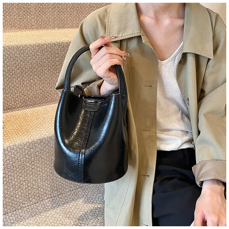 Women's Silver Crossbody Bag 2025 Fashion — feature 20