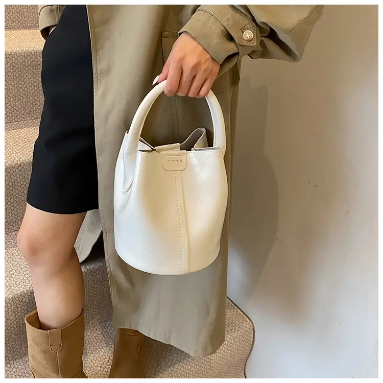 Women's Silver Crossbody Bag 2025 Fashion — feature 21