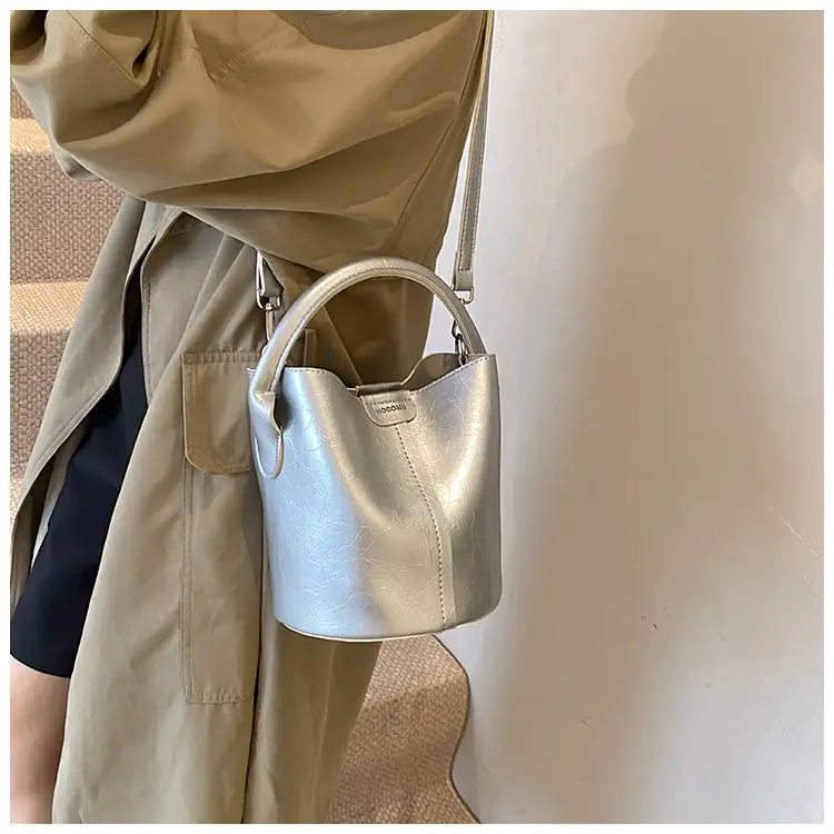 Women's Silver Crossbody Bag 2025 Fashion — feature 27